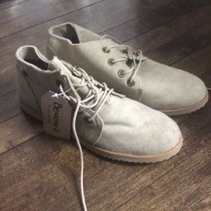 Bearpaw casual boots sz 7